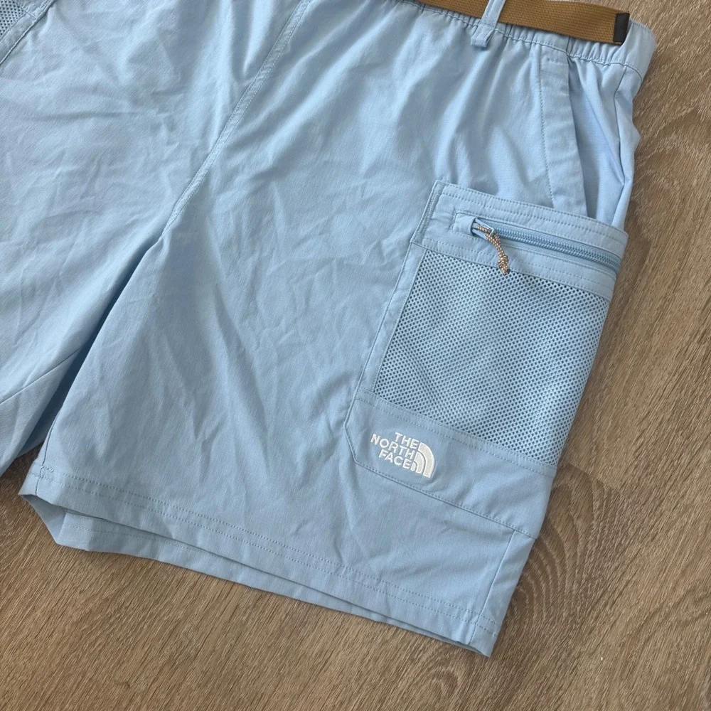 The North Face Mens XL Class V Belted Cargo Shorts Light Blue Ripstop Hiking 7in